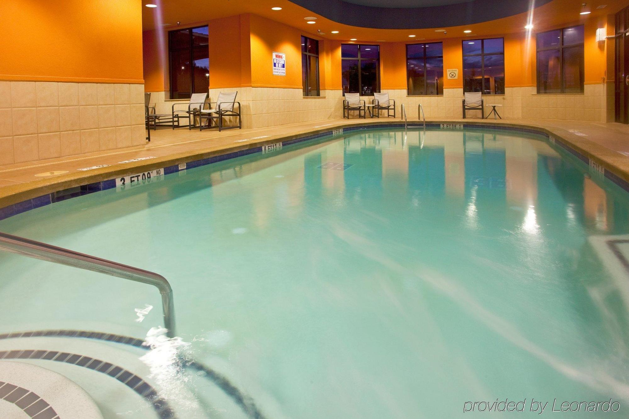 Holiday Inn Hotel & Suites Stockbridge-Atlanta I-75 By Ihg Exterior foto